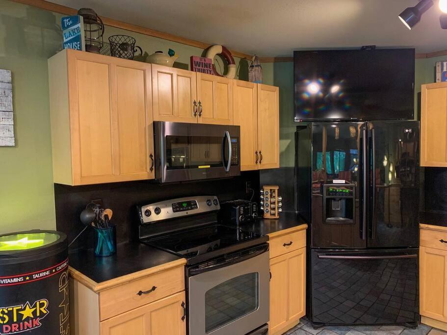 The River Haven - Sleeps 32 - On Guadalupe River 세강 외부 사진