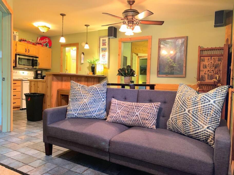 The River Haven - Sleeps 32 - On Guadalupe River 세강 외부 사진