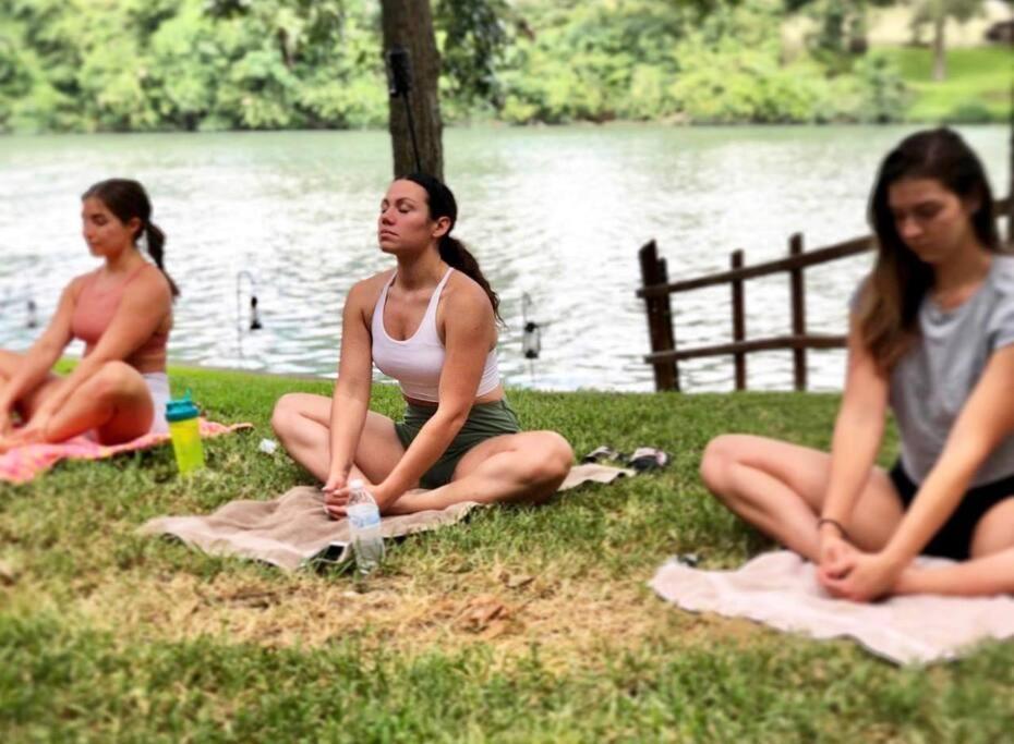 The River Haven - Sleeps 32 - On Guadalupe River 세강 외부 사진
