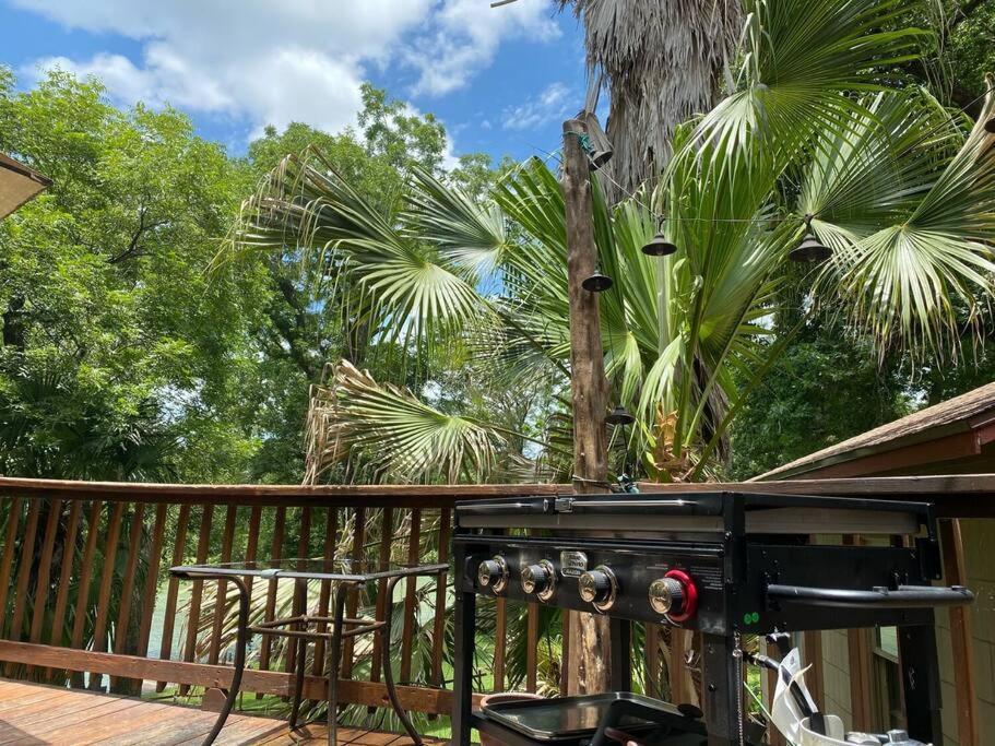 The River Haven - Sleeps 32 - On Guadalupe River 세강 외부 사진