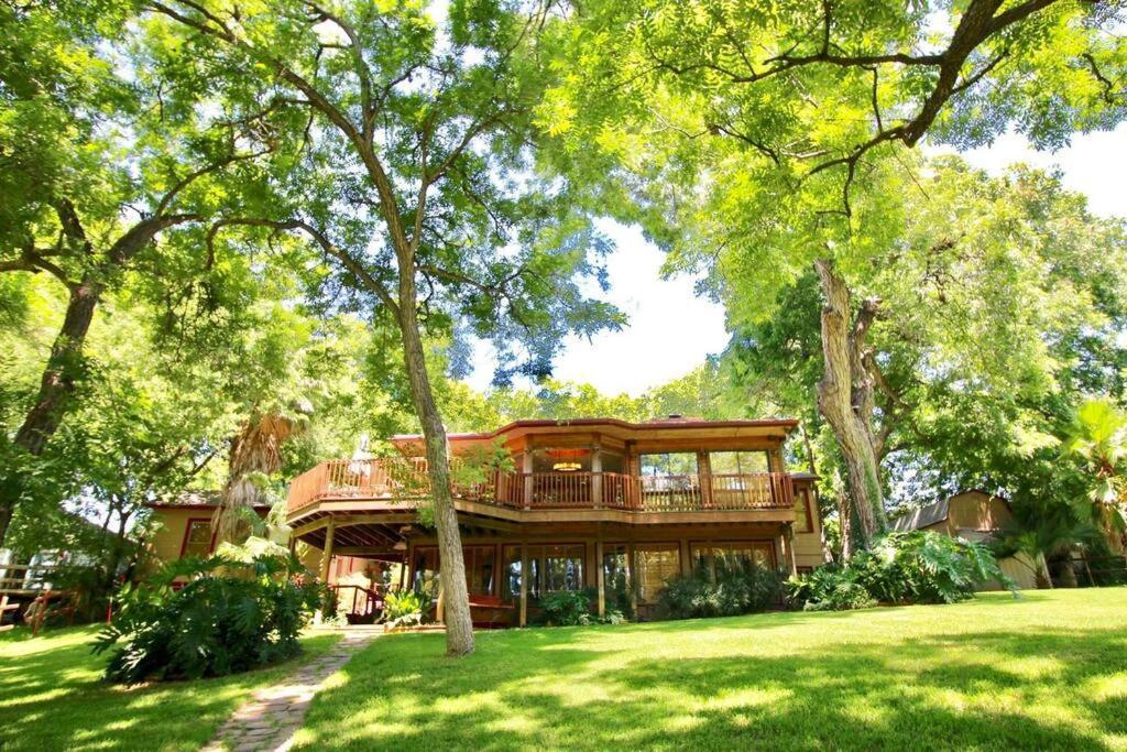 The River Haven - Sleeps 32 - On Guadalupe River 세강 외부 사진